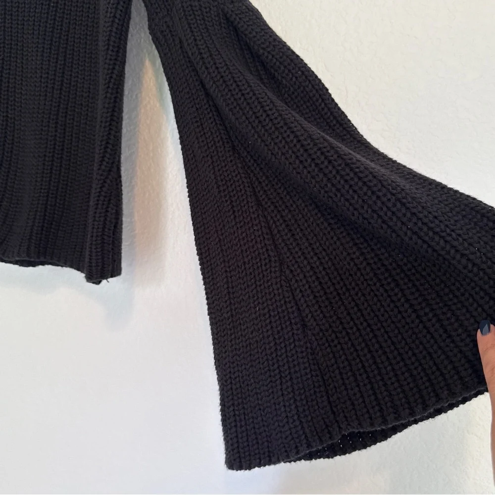 Free People Black Damsel Bell Sleeve Knit Sweater Size Medium